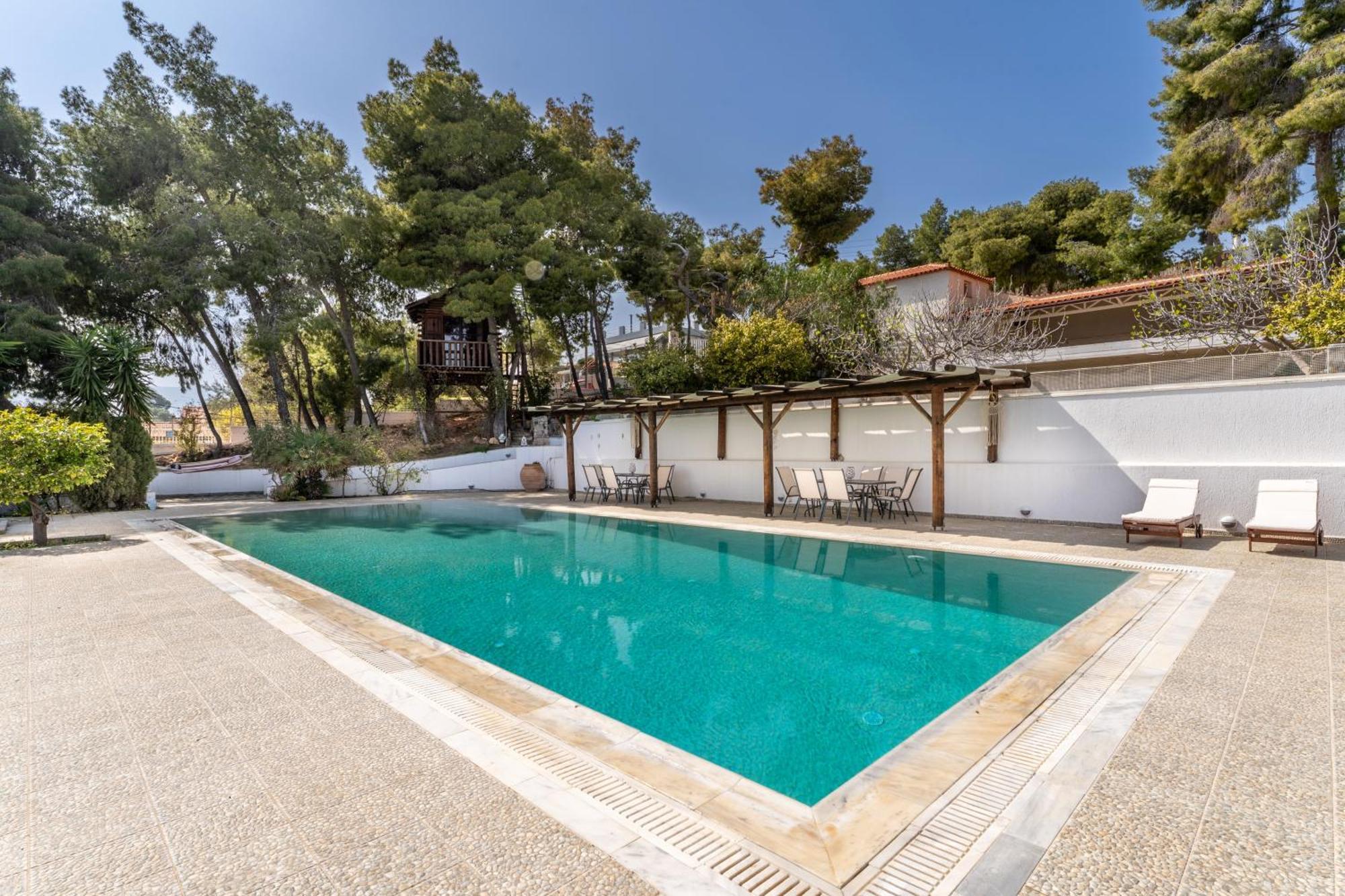 Вилла The House Of Gratitude - Poolside Retreat Лутра-Ореас-Эленис Экстерьер фото