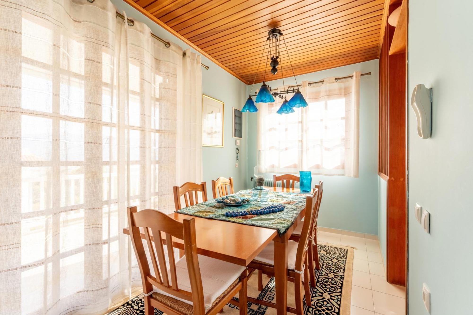 Вилла The House Of Gratitude - Poolside Retreat Лутра-Ореас-Эленис Экстерьер фото