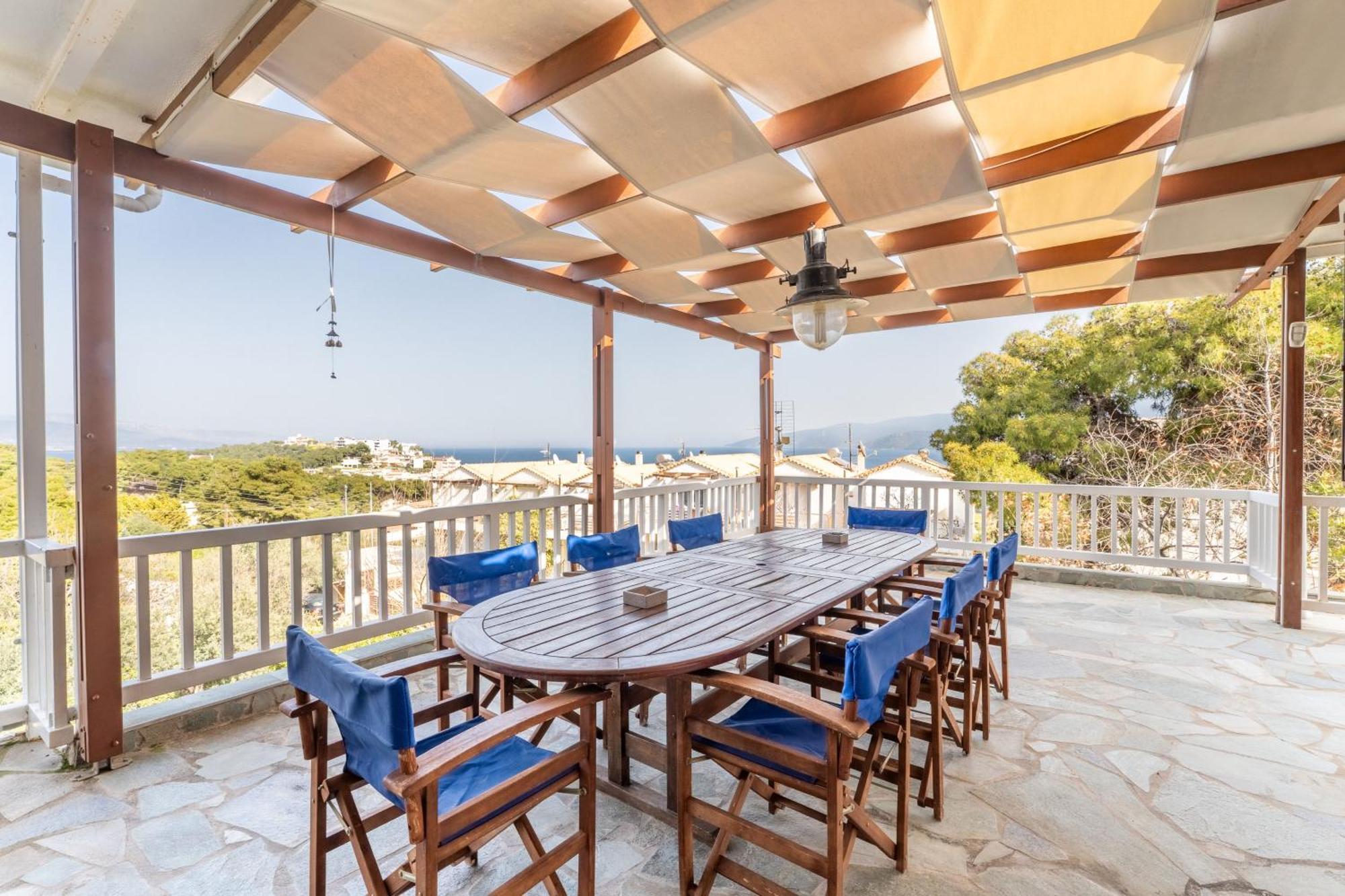 Вилла The House Of Gratitude - Poolside Retreat Лутра-Ореас-Эленис Экстерьер фото